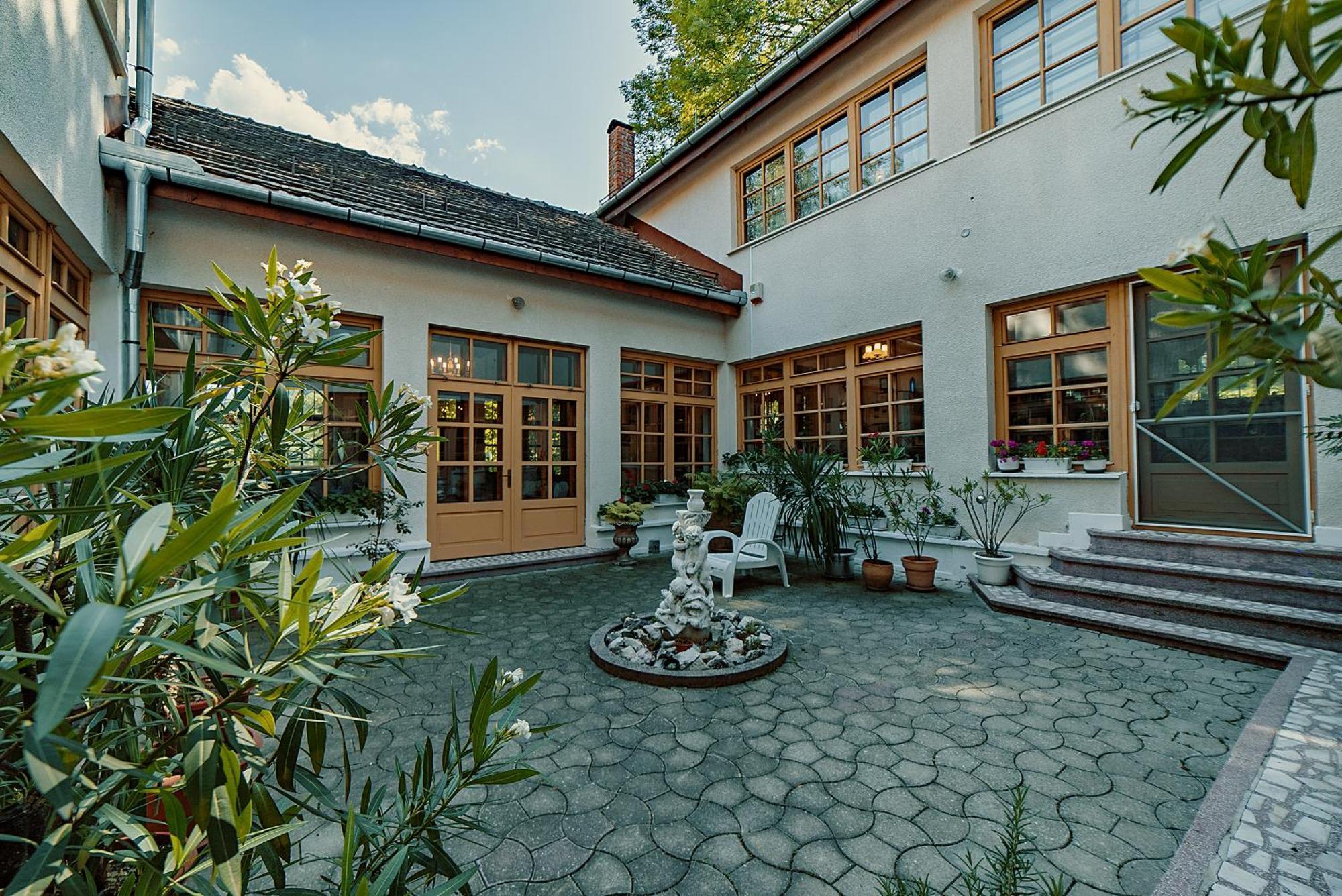 Villa Alba By Akasha Retreat Bran  Exterior photo